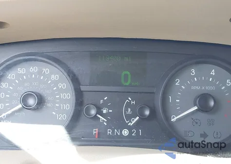 2007 Mercury Grand Marquis Ls z USA, uszkodzony, nr VIN 2MEFM75V77X643225